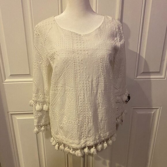 Market & Spruce Eyelet White Crochet Blouse
Tassels M 3/4 Sleeves Boho lined EUC - Picture 1 of 5
